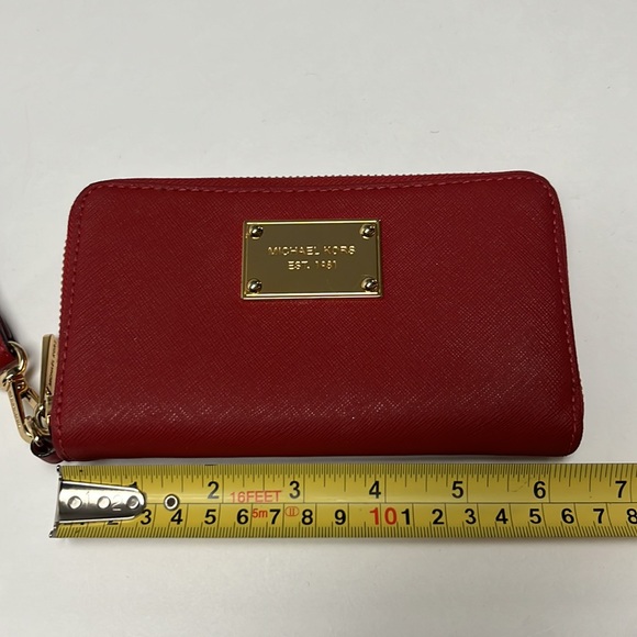 Michael Kors red wallet - Picture 3 of 7